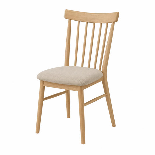 Silla de madera con asiento de tela beige
